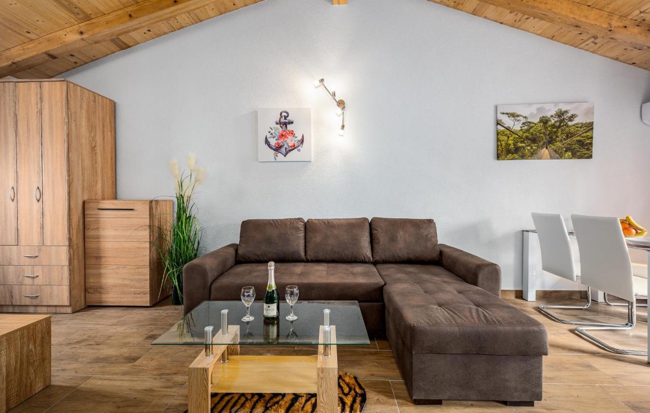 Villa Heidi 2 Umag Buitenkant foto