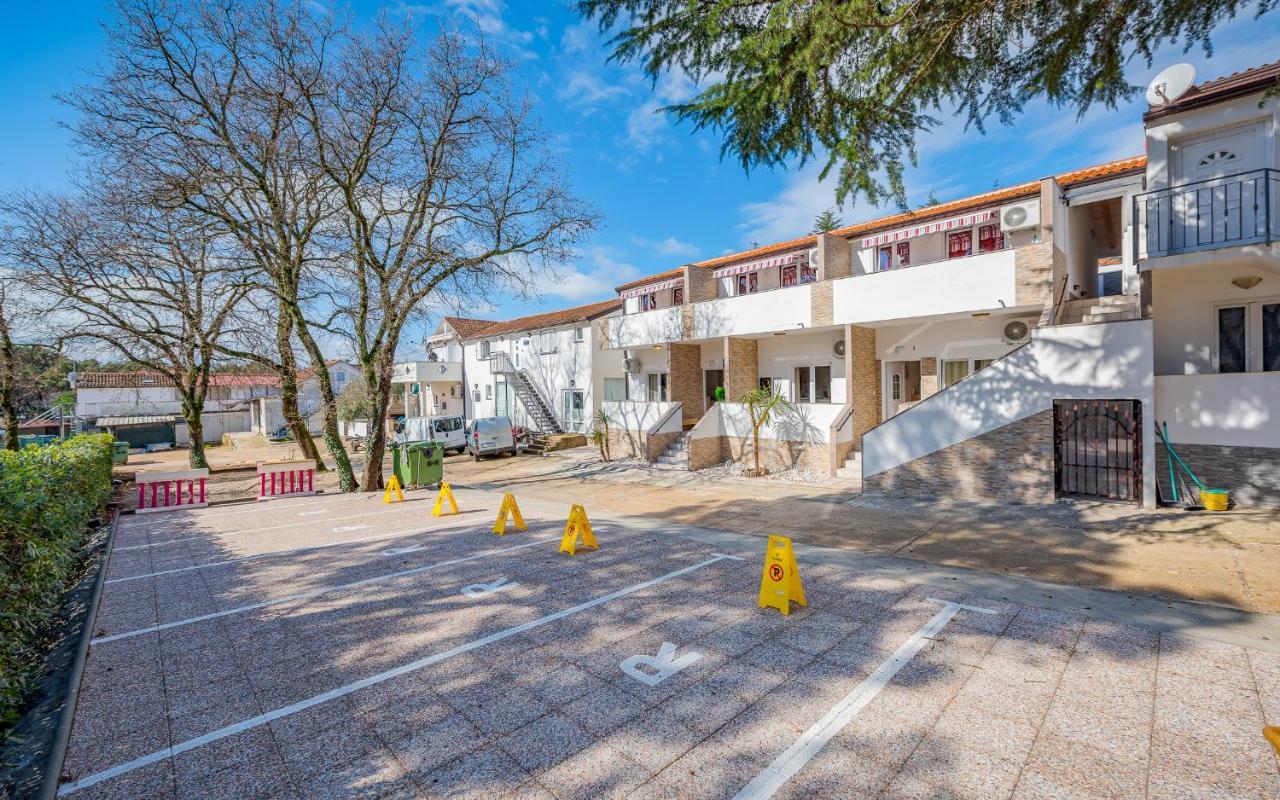 Villa Heidi 2 Umag Buitenkant foto