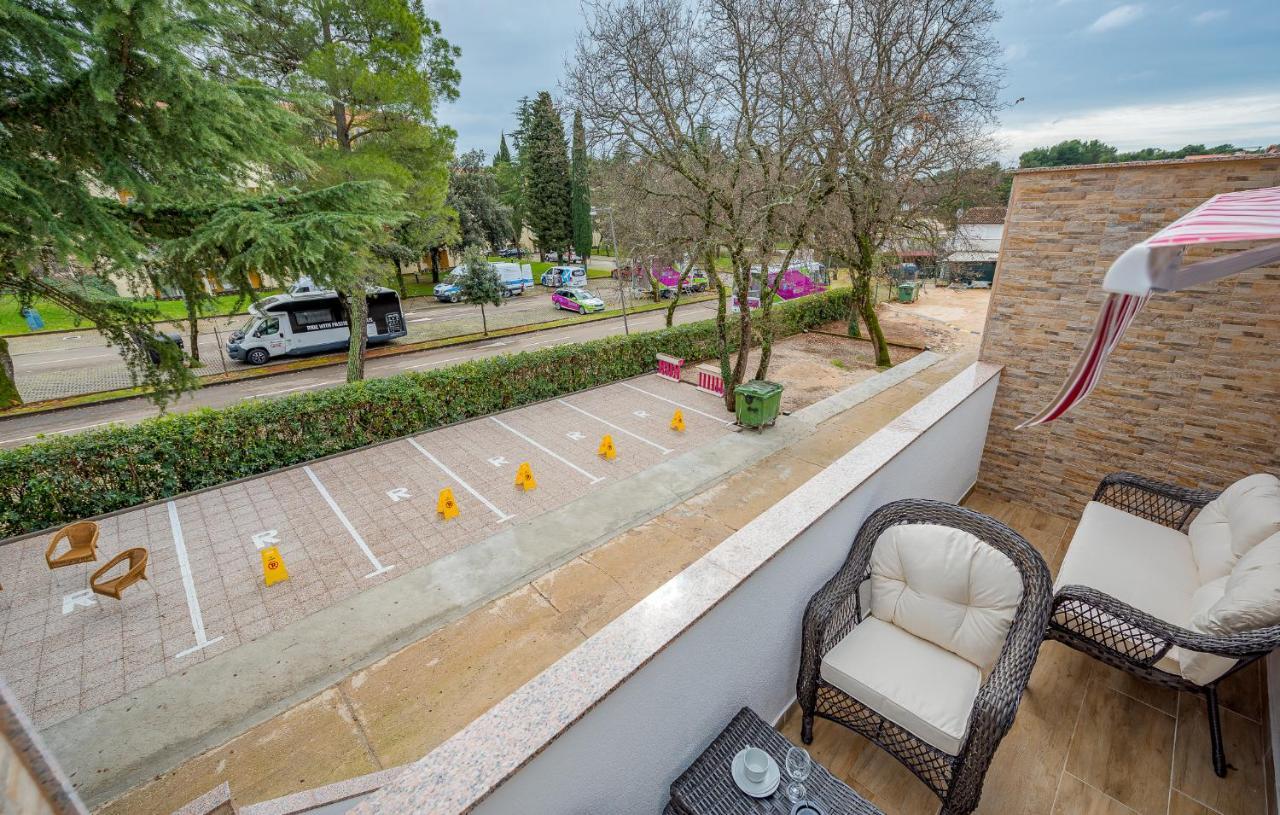 Villa Heidi 2 Umag Buitenkant foto